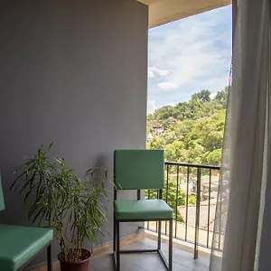 Hostel Kurumbunkz 
