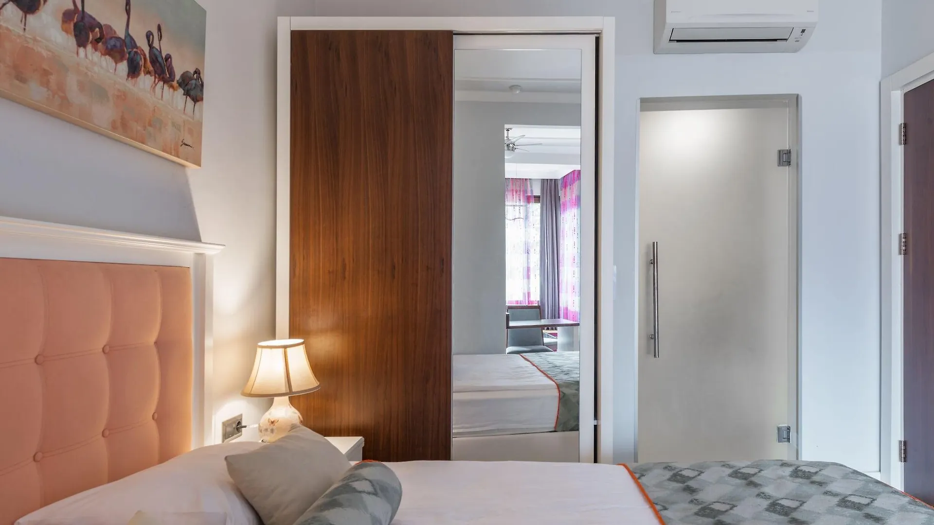 Aparthotel Delight Deluxe Aparts